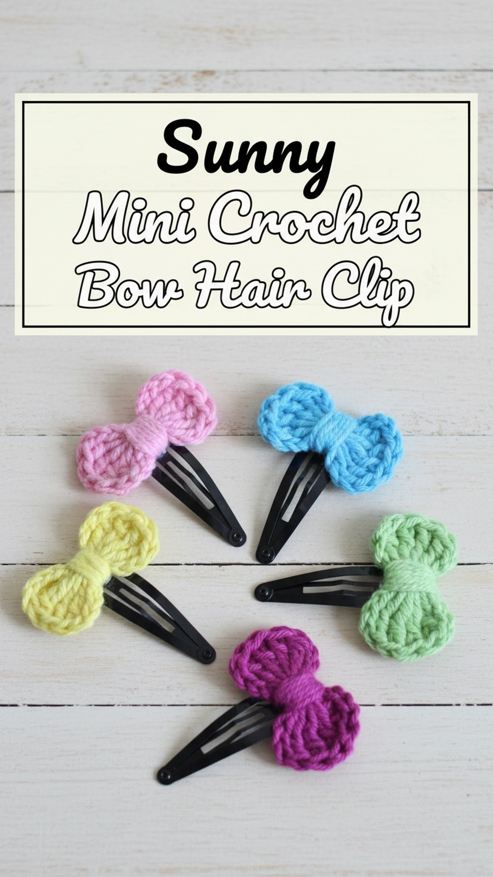 Sunny Mini Crochet Bow Hair Clip